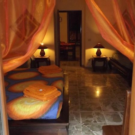 פיאצה ארמרינה Bed And Breakfast Baobab מראה חיצוני תמונה