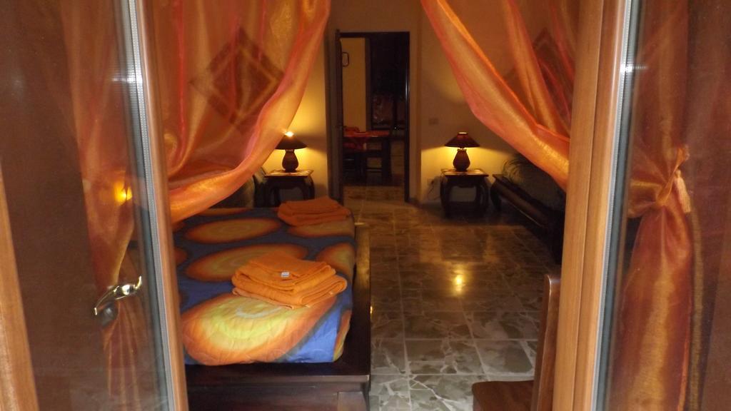 פיאצה ארמרינה Bed And Breakfast Baobab מראה חיצוני תמונה